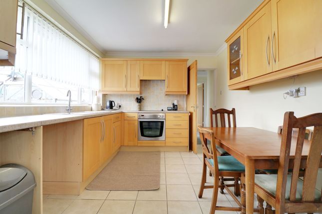 31 Ravendale Road, Gainsborough photo 3