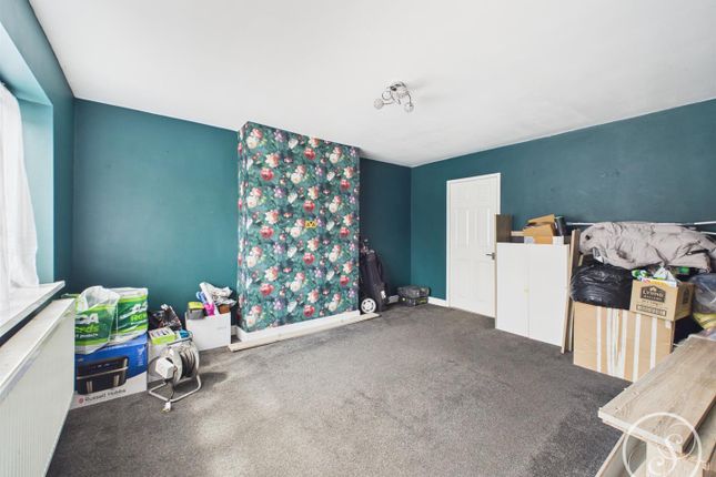 26, Wykebeck Road, Leeds photo 5