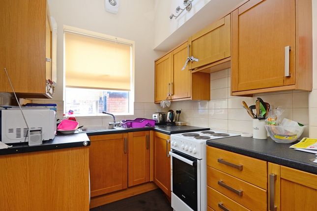 13 Bruce Road, Sheffield photo 2