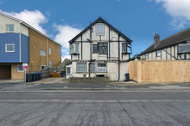 Thumbnail Flat to rent in Brighton Road, Lancing
