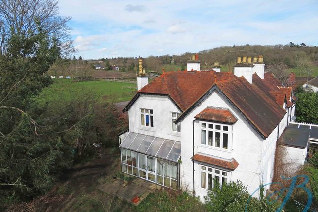 Thumbnail Country house for sale in Whyteladyes Lane, Cookham