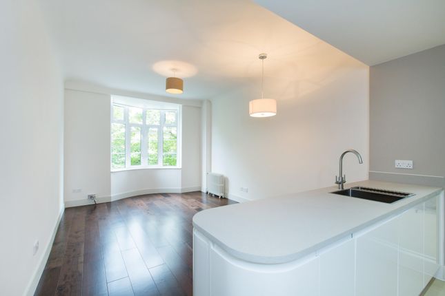 Flat to rent in Grove End Gardens, Grove End Road, St John's Wood, London