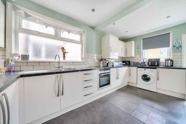 74, Beaumont Road, West Sussex photo 4