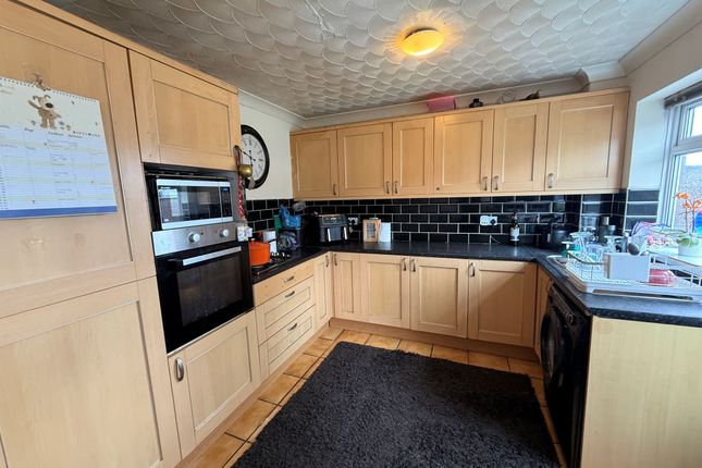 33, Heol Will George, Swansea photo 3