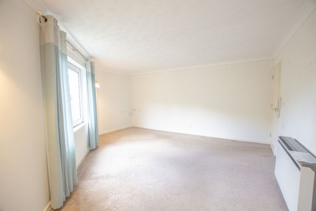10 Burnards Court, Berrycoombe Road, Bodmin photo 4