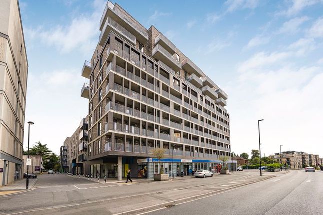 Thumbnail Flat for sale in Windsor Road, Slough