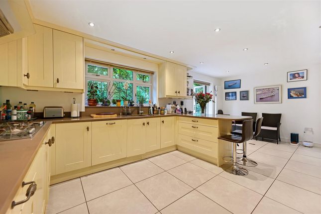 11A, Gordon Avenue, Stanmore photo 3