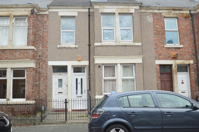 Thumbnail Flat to rent in Eastbourne Avenue, Gateshead