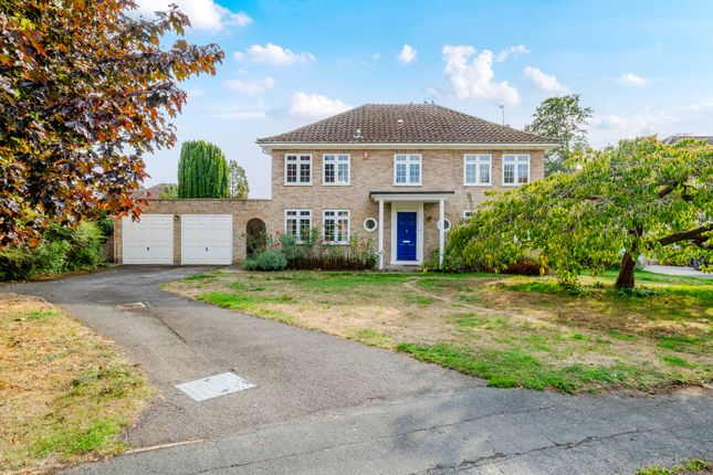 4-bed detached on 7, Hollycombe, Englefield Green, £975,000