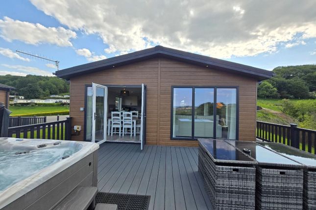 3-bed caravan on Wildfell Luxury Hot Tub Lodge, Edgehill Road, Scarborough, £240,000