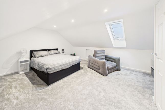 23 Witney Green, Lowestoft photo 4