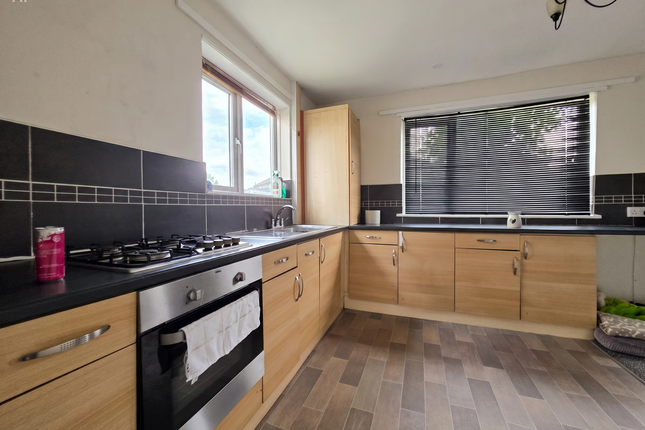 83, Gattison Lane, Doncaster photo 4