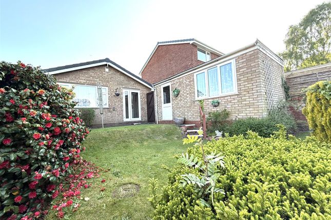 8, Lanehead Walk, Rugeley photo 3