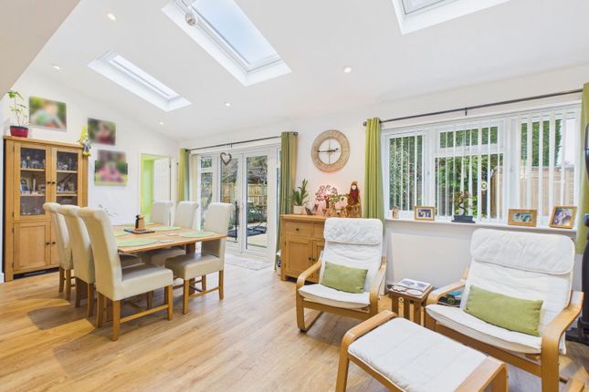 3, Downsview Road, Horsham photo 4