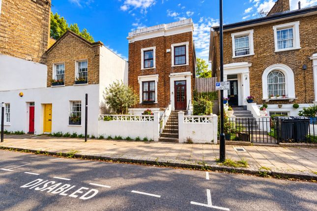 5, Clapham Manor Street, London photo 3