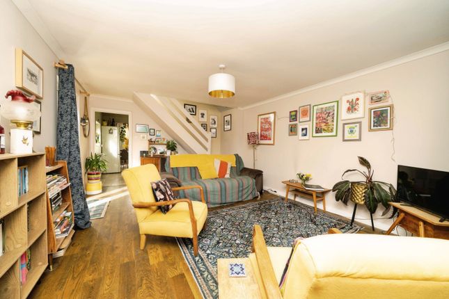 7, Bretteville Close, Newton Abbot photo 4
