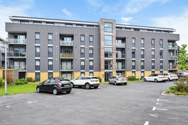 Thumbnail Flat for sale in Somerville Court, Newsom Place, St Albans