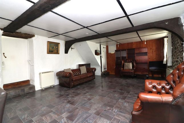 Primrose Cottage, 21, Station Hill, Barnstaple photo 4