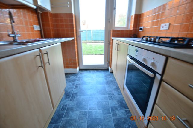 18, Canterbury Drive, Sleaford photo 4