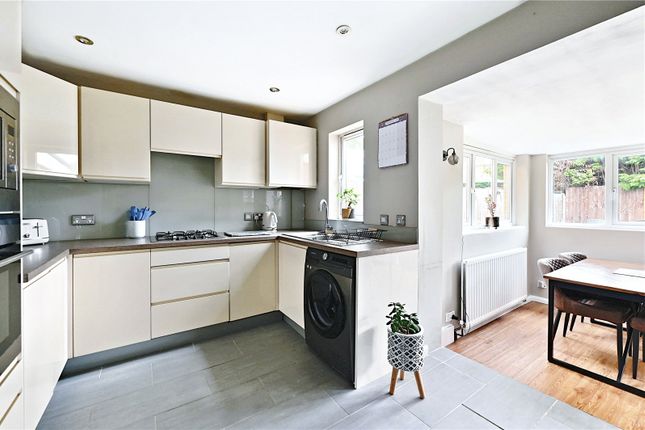 4, The Glade, Camberley photo 2