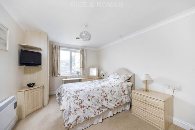 Flat for sale in Albany Place, Egham