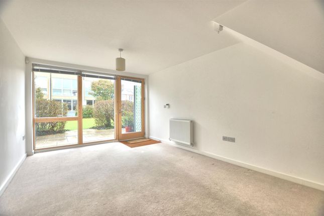 6, Acorn Court, Cambridge photo 3
