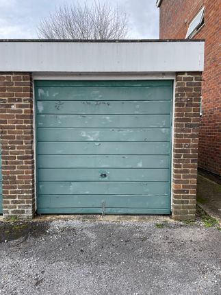 Thumbnail Property to rent in Centurion Close, Salisbury