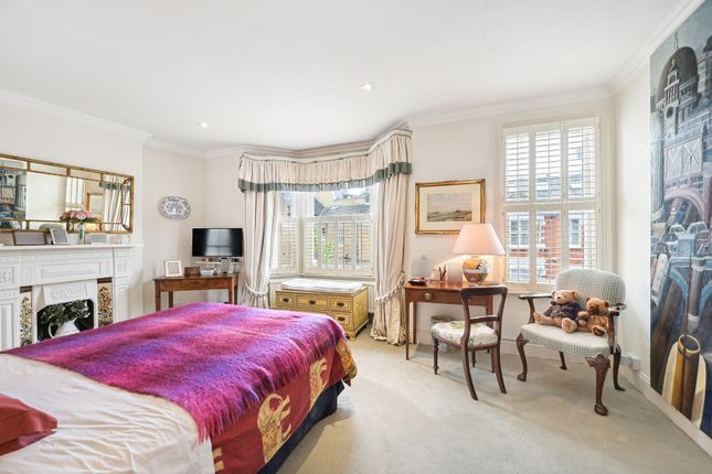 Terraced house for sale in Friston Street, Fulham, London