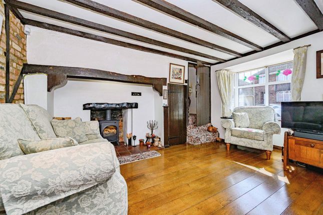 51, Moat Lane, Bedfordshire photo 2