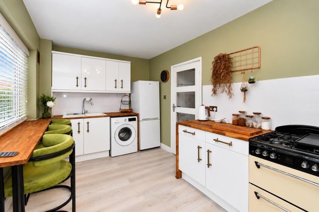 8, Foxhill Close, Hull photo 3