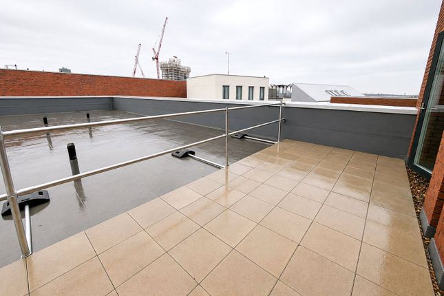Apartment 98 Sapphire Court, 215, Bradford Street, Birmingham photo 2