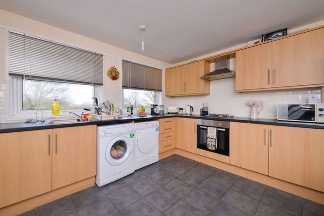 Terraced house for sale in Waggoners Fold, Malinslee