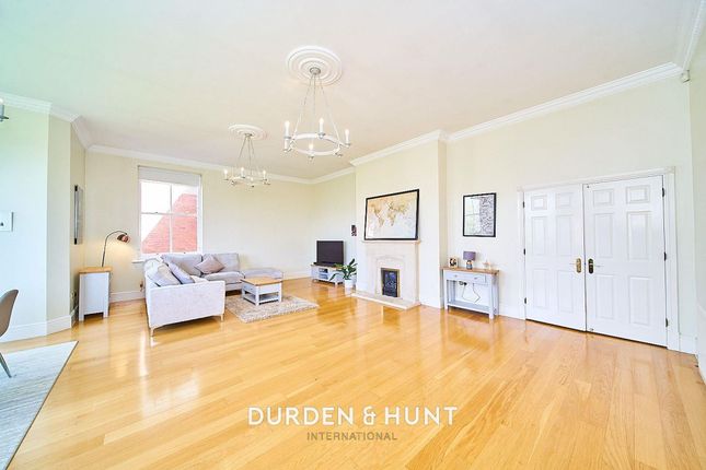 Flat 10, Osborne House Hampstead Avenue, Woodford Green photo 3