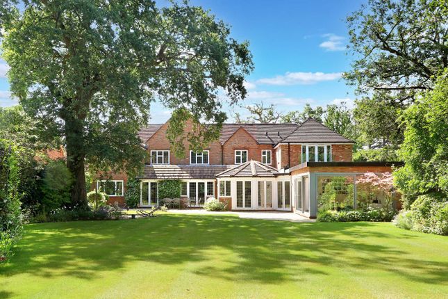 Somerset Cottage, 3, Dukes Wood Drive, Buckinghamshire photo 2