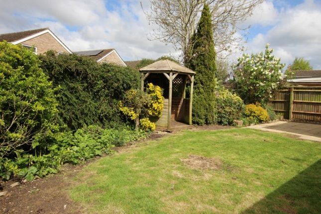 Detached bungalow for sale in Farm Close, Kidlington