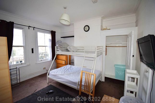 112, Audley Road, London photo 2