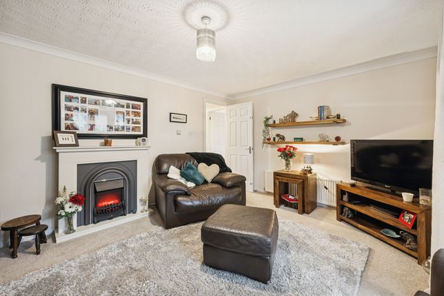 120 Foxknowe Place, Livingston photo 4