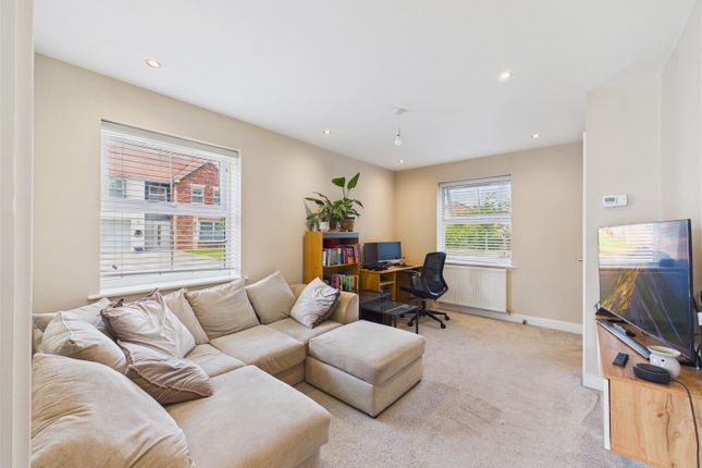 4, Cavendish Drive, Market Weighton photo 2