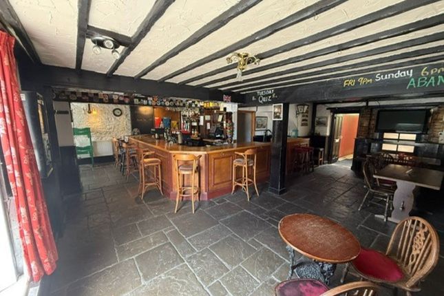 The Railway Public House, 68 St. Johns Road, Ryde photo 4