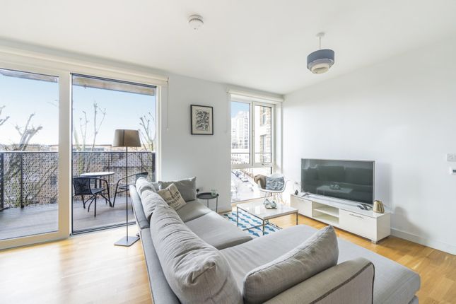 Flat for sale in Arum House, London
