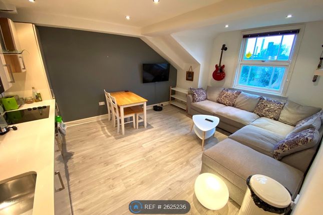 Open Plan Living/Kitchen/Dining
