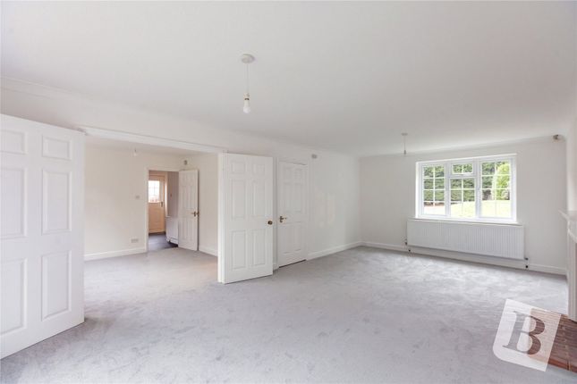 3, Upper Hook, Essex photo 4