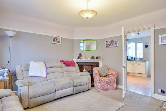 35, The Avenue, Dunmow photo 4