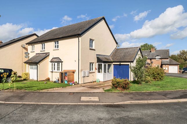 2-bed semi-detached on Warren Close, Hereford, £265,000