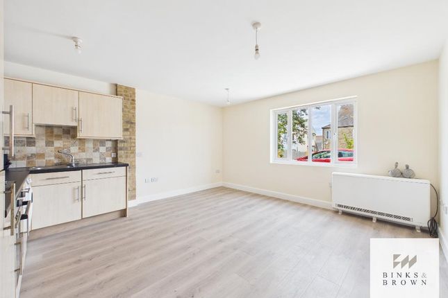 9, Victoria Court, Stanford Le Hope photo 2
