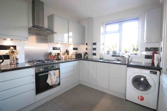 6, Whitbread Road, London photo 3