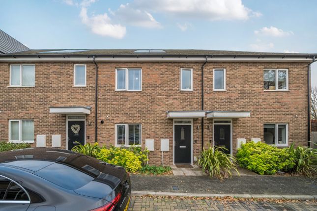 1374305-18-690E31...