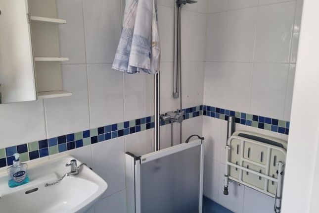Ground  Floor Flat 3, Bampton Street, Minehead photo 5