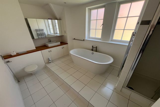 5, Mount Carmel, Eden Grove, London photo 4