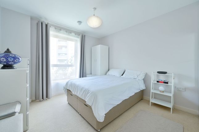 1-bed flat on All Saints Road, Acton, £305,000